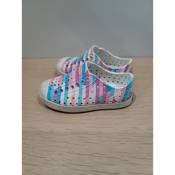 Native Kids Jefferson Sugarlite Sandals Shoes Sz 8 Shell White Pastel Stripe - Picture 4 of 9